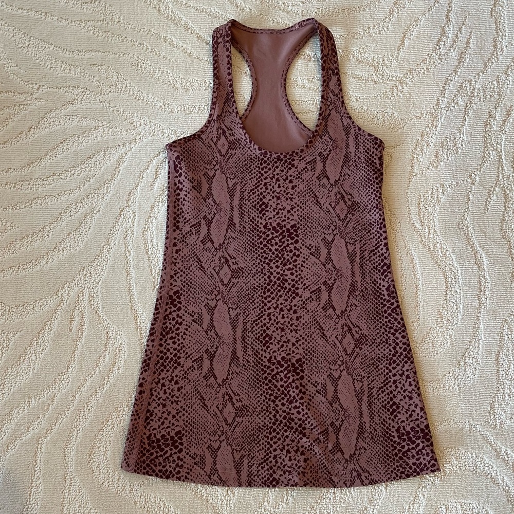 Lululemon lavender and eggplant color reptile print tank.